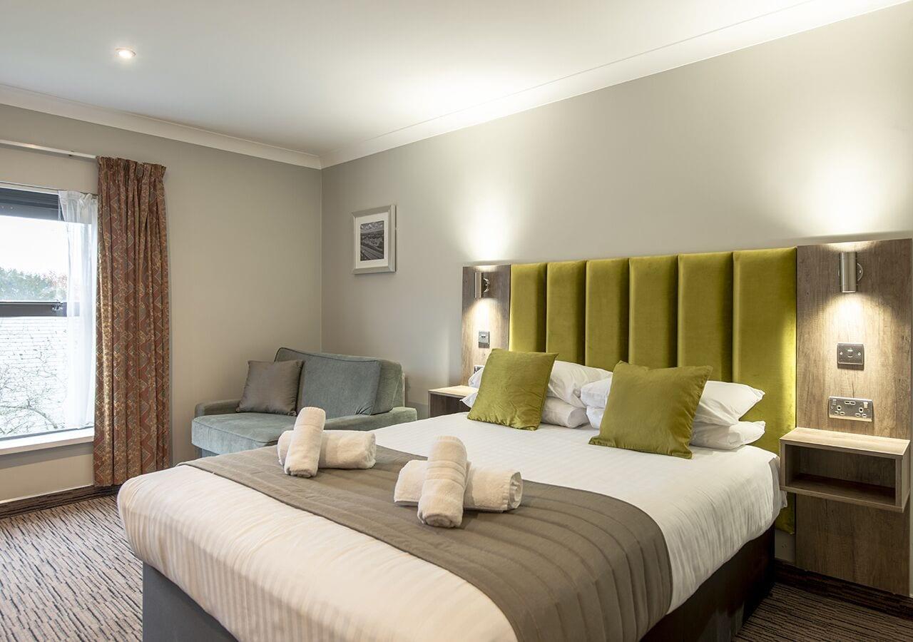 Hogs Back Hotel & Spa Nr Farnham Фарнем Екстер'єр фото