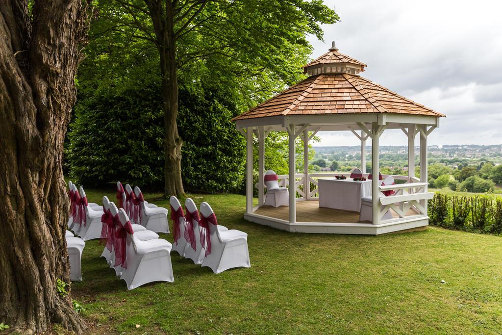 Hogs Back Hotel & Spa Nr Farnham Фарнем Екстер'єр фото